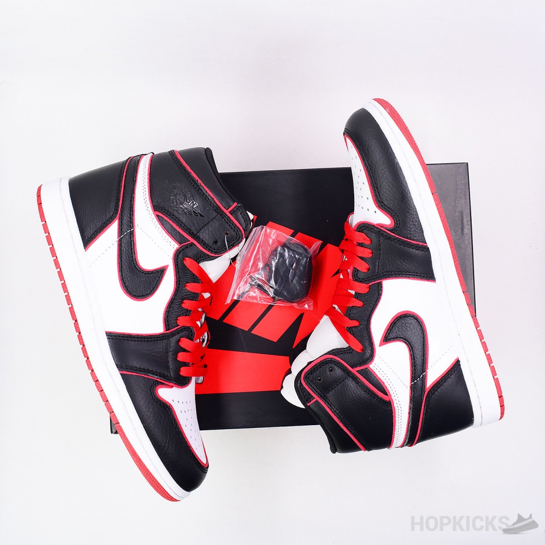 air jordan 1 retro high bloodline